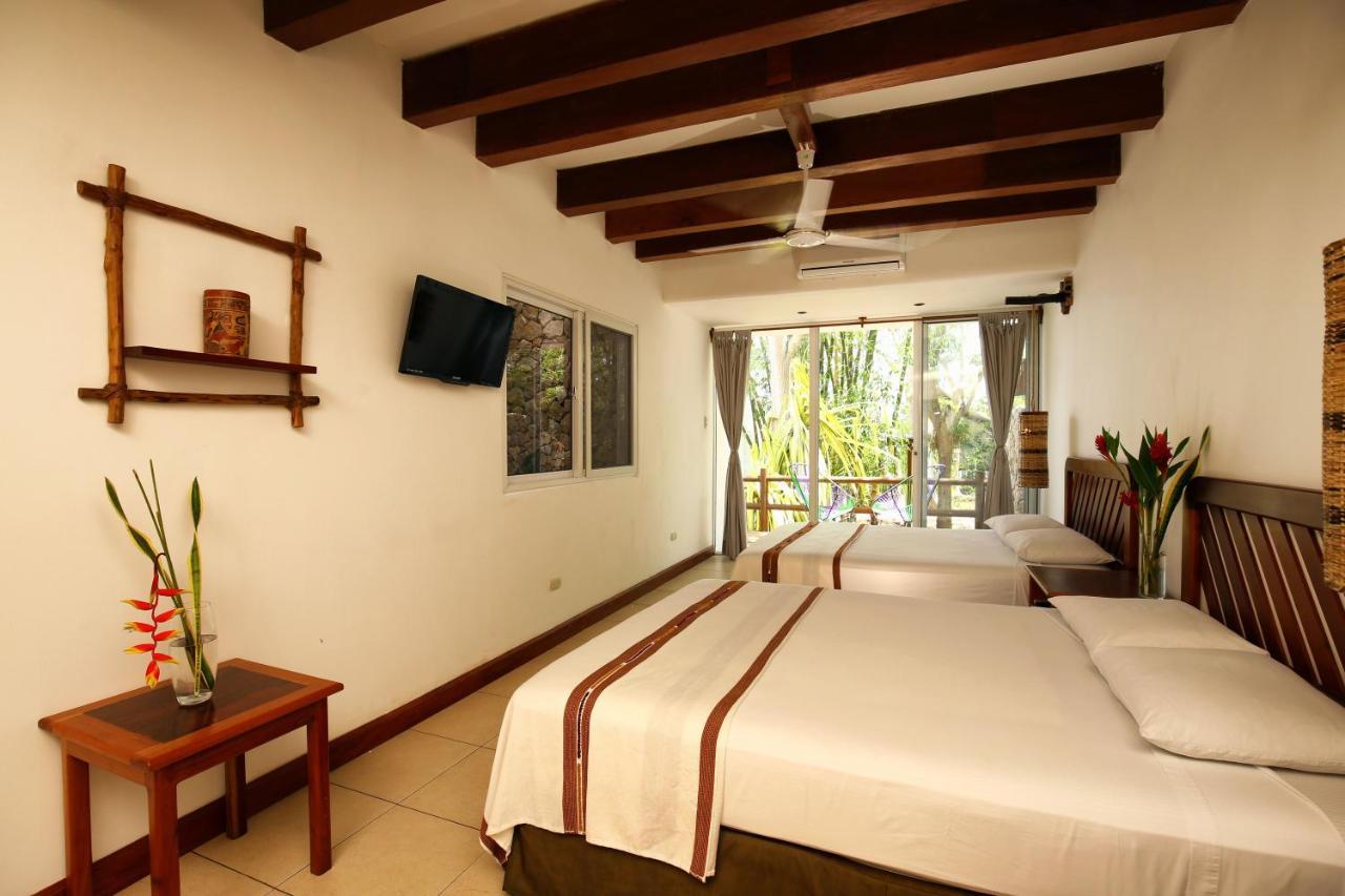 Hotel Maya Internacional Flores Exterior photo